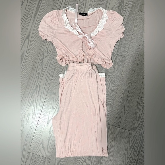 Cider: Lace Trim Lounge Set - Picture 2 of 3